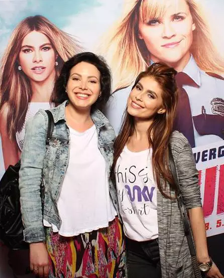 Ela Voineag si Sanziana Negru