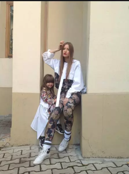 Iulia Albu și Mikaela