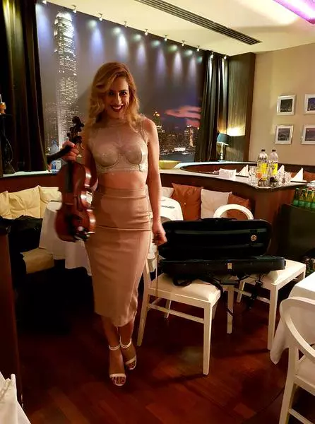 simina-costea-reactie-neasteptata-dupa-ce-what-s-up-si-a-asumat-relatia-cu-alice-badea-1c