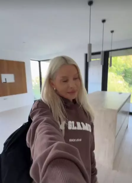 1. Apartamentul lui Carmen Grebenișan