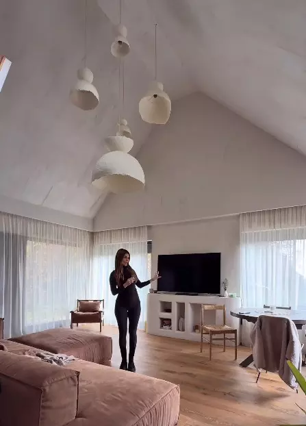 sanziana-negru2