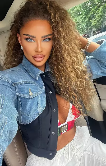 bianca dragusanu 2 43