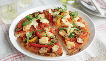 Pizza cu brânză de capră și ciuperci