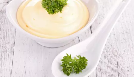 Învaţă să faci sosul aioli!