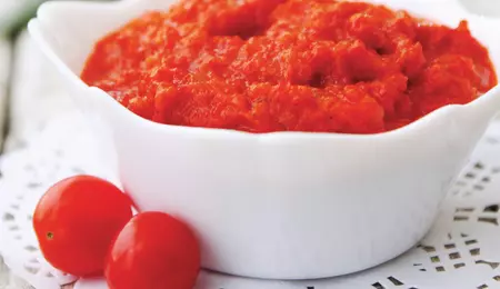 Zacuscă delicioasă de roșii