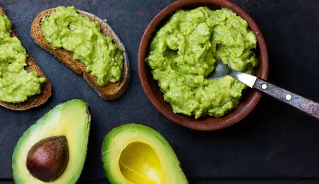 Avocado, fruct minune și deliciu în bucătărie! 4 rețete rapide