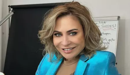 Imagini cu Sara, fiica Adinei Buzatu, în rochie de mireasă. Tânăra s-a căsătorit cu Luca după ce a fost cerută de soție în Italia