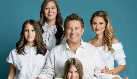 Pavel Bartoș, detalii neștiute despre fetele sale. „Își fac bugetele lor. Sunt destul de mari și mă bucur că sunt așa”