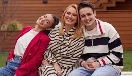 Alexia Eram a împlinit 26 de ani. Imagini rare publicate de Andreea Esca pe contul de socializare. Ce mesaj i-a transmis fiicei sale