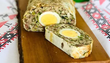 Chef Nicolaie Tomescu, un delicios drob de miel după rețeta bunicii lui de la Cluj