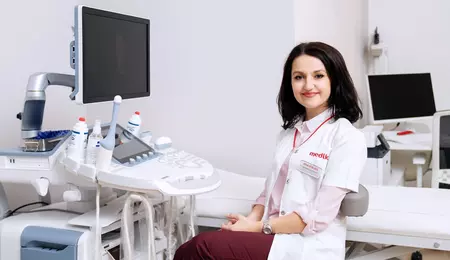 Dr. Codruța Dijmărescu, despre prima vizită la ginecolog: cum o transformăm din teamă în încredere. Când e vârsta potrivită