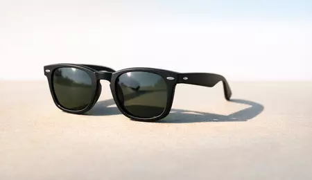 Cei mai cool ochelari de soare Ray-Ban pentru bărbați în 2026 – ghid de cumpărare și modele best-seller