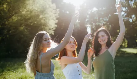 Horoscop mâine, 5 iunie 2026. Luna în Scorpion scoate la suprafață adevăruri incomode. Unele zodii nu mai pot fugi de destin