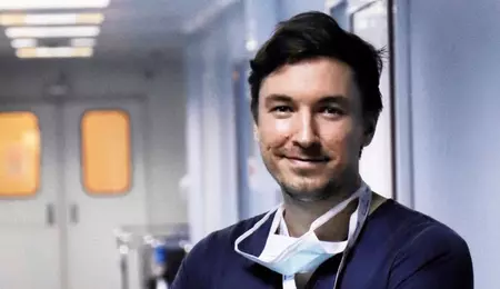 Dr. Mihail Pautov, veste bună pentru pacienții cu hepatita B. Un nou tratament ține boala sub control pe viață!