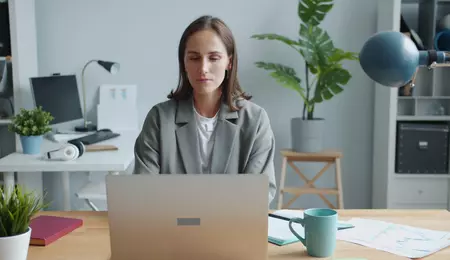 La job, concentrarea nu începe cu Pomodoro: intrarea în ritm contează mai mult