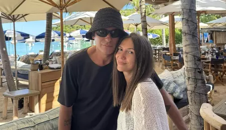 Adela Popescu și Radu Vâlcan, ipostază pasională la malul mării! Imaginea din vacanță care a stârnit un val de reacții: „A fost neașteptat...”