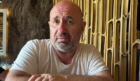 Dovada că relația lui Cătălin Scărlătescu cu Elena este din ce în ce mai serioasă. Cum au fost surprinși cei doi îndrăgostiți