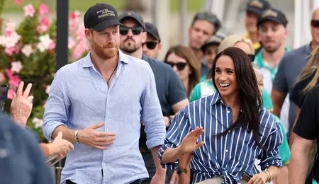 Meghan Markle și Prințul Harry, revenire de lux în Marea Britanie: cât a costat zborul cu avionul privat și ce tensiuni reaprinde mutarea