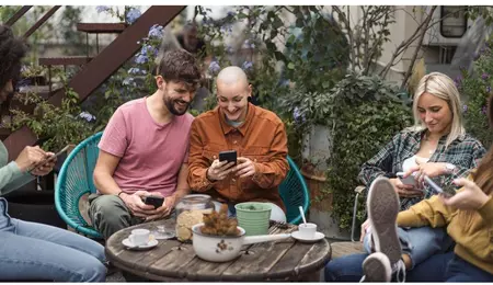 De ce tot mai multe ritualuri de relaxare se mută pe ecranul telefonului