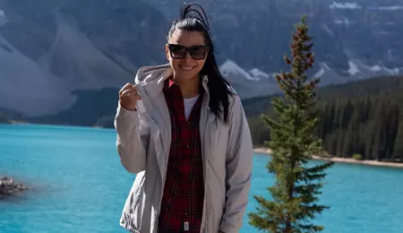 Corina Caragea, imagini inedite din vacanța petrecută în Canada. Unde s-a cazat vedeta Pro TV. „Am tot încercat să îi găsesc un defect”