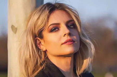 Victoria Răileanu, jignită de un pompier în timp ce își aștepta rândul la covrigărie. De la ce a pornit conflictul: „A început să se dea la mine. M-a înjurat”