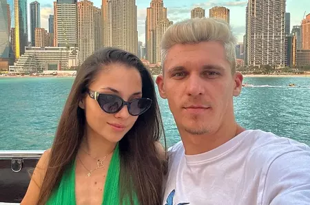 Fotbalistul de la Națională Ștefan Târnovanu se căsătorește cu iubita lui, Loredana! Când are loc nunta și unde se ține marele eveniment 