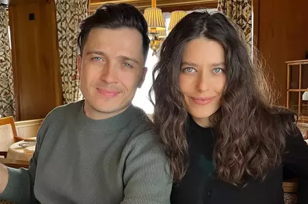 Alice Peneacă și Dragoș Caliminte s-au căsătorit la malul mării, la trei ani de când au devenit părinți: "Mulțumim, Doamne!" / Primele imagini de la cununia civilă