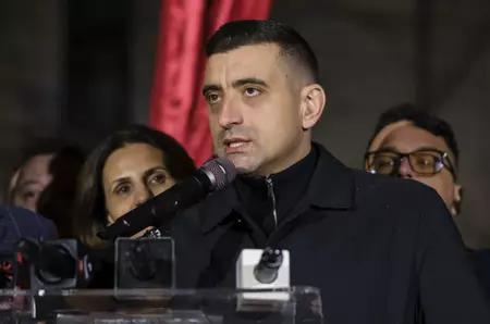 Noi acuzații pentru George Simion. Cum s-ar fi folosit de imaginea lui Călin Georgescu