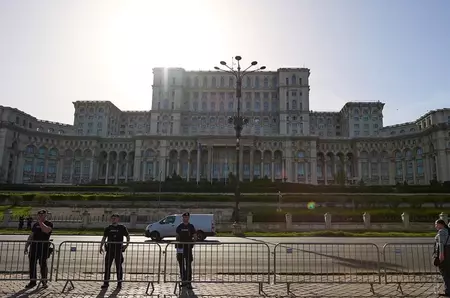 Palatul Parlamentului, fără apă timp de 3 zile. Lucrări urgente la rețeaua internă