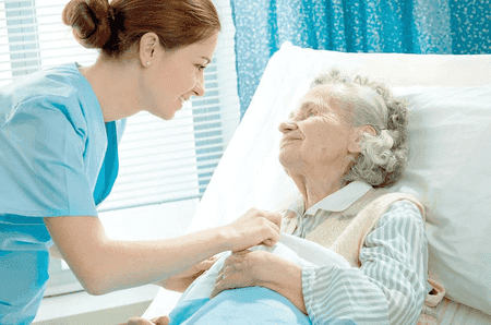 Cât câștigă un asistent medical dintr-un spital județean. „Lucrez nopți, weekenduri, sărbători legale"