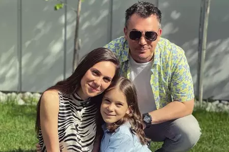 Irina Fodor a stabilit limite clare pentru fiica ei de 14 ani, elevă în clasa a opta: "Am monitorizat cât stă pe telefon. Am pus o aplicație și acum stă cât dau eu drumul la aplicație"