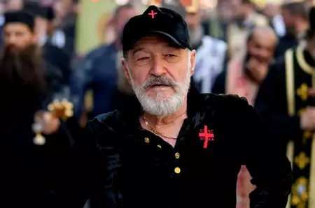 Gigi Becali a fost operat de neurochirurgul preot: "Când te lași în mâinile Domnului nu-ți mai e frică de nimic"/ De ce a plecat din spital imediat după intervenție, pe riscul lui