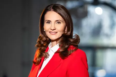 Anca Alexandrescu susține că ar fi urmărită de când și-a anunțat candidatura la Primăria Capitalei. Vecinii ei au avut un incident cu un bărbat: „I-a amenințat că îi împușcă”