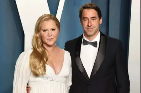Actrița Amy Schumer și Chris Fischer divorțează după 7 ani de căsnicie: „Ne iubim foarte mult și vom continua să ne concentrăm pe creșterea fiului nostru”