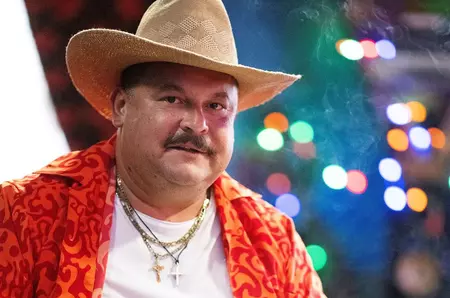 Cum l-a influențat pe Mihai Bobonete personajul său, după 15 ani de Las Fierbinți: "Bobiță e ca un corset pe care îl îmbrac dimineața. Am avut și zile în care am uitat să îl dau jos după filmare". Ce spune despre relația cu Mihai Rait / EXCLUSIV