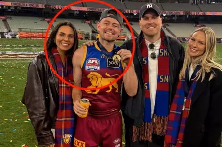 Fotbalistul divorțează, după ce și-a înşelat soţia cu cea mai bună prietenă a ei, și ea căsătorită și cu doi copii: "Mi-am dezamăgit familia și îmi cer scuze"