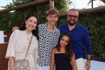 Cătălin Măruță a spus care sunt regulile care se respectă cu sfințenie acasă, în familie: "Indiferent de situație, rămân bătute în cuie. Tonul contează enorm" / EXCLUSIV