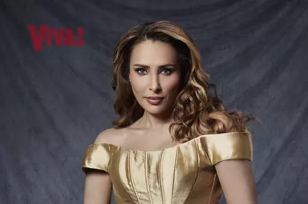 Iulia Vântur, apariție spectaculoasă pe coperta VIVA! Dezvăluiri despre viața personală și profesională: "În România m-am născut, am crescut, am primit cei 7 ani de acasă. India m-a maturizat, aici am devenit cu adevărat adult" / EXCLUSIV