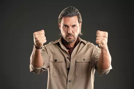 Adi Vasile, primul interviu de când este noul prezentator Survivor. Cum a primit propunerea și ce l-a făcut să accepte: „Căutam o nouă provocare. Se potrivește cu modul în care îmi doresc să îmi trăiesc viața” / EXCLUSIV