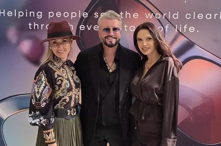 Cristina Spătar arată impecabil, la 53 de ani. Ce secrete ascunde în ceea ce privește aspectul fizic: poartă ochelari de vedere și se luptă cu celulita: ”Trebuie să mă operez” / EXCLUSIV