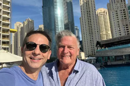 Dan Negru a refuzat să mai vorbească cu Florin Piersic într-o vacanță petrecută în Dubai. Ce pariu a pierdut în fața actorului: „Era pe bani. Am fost atât de supărat!”