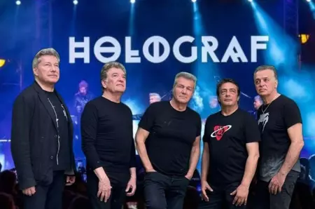 Mugurel Vrabete va fi incinerat! Anunțul trupei Holograf în legătură cu priveghiul artistului: "Ne ajută mult să simțim cât de mulți oameni l-au iubit și l-au respectat pe Mugurel"