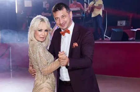 Cum se menține Daniela Gyorfi în formă la 57 de ani: "Am grijă ce mănânc, dar îmi plac și mie dulciurile. Și eu mănânc cartofi prăjiți" / EXCLUSIV