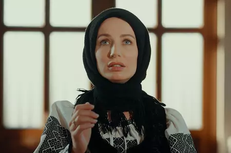 Drama prin care a trecut Paula Hriscu. Solista de muzică populară a fost la un pas de moarte: „Șansele mele de viață erau foarte mici”. Tatăl ei, care a părăsit-o la vârsta de un an, a refuzat să o viziteze