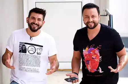 Cătălin Măruță are un nou proiect, în care este implicat și Radu Ciucă, fostul său coleg de la PRO TV. Totul are legătură cu rubrica Sosurile Picante: "Întrebări incomode, invitați fără scăpare"