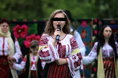 Interpreta de muzică populară Andreea Micu a murit la doar 17 ani. Tânăra a făcut AVC înainte să urce pe scenă: "S-a dus să cânte la îngeri"