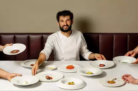Care sunt cele trei ingrediente fără de care Richard Abou Zaki nu gătește niciodată. Juratul de la Chefi la cuțite a surprins pe toată lumea: "Îmi plac foarte mult"