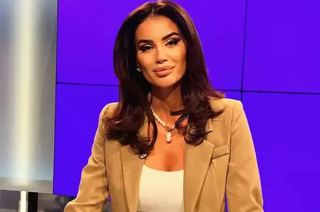 Geanina Ilieș a plecat de la Antena Stars după doi ani: "Drumul meu la Antena Stars se încheie aici. Vă promit că ne revedem curând!". Prezentatoarea TV ar putea ajunge la PRO TV