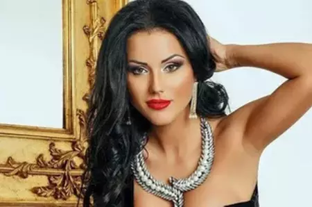 Daniela Crudu, de nerecunoscut la 36 de ani. Cum arată fosta asistentă TV, mamă a doi copii în prezent, după numeroase intervenții estetice