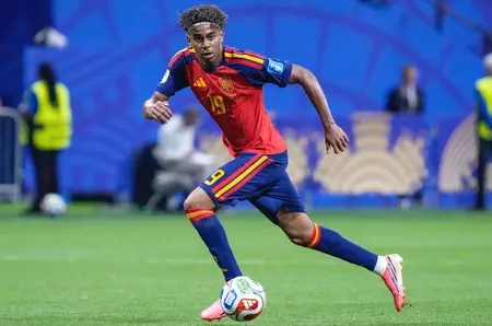 Românul care l-a întrecut pe Lamine Yamal în clasamentul celor mai tineri marcatori de la Cupa Mondială. Avea 18 ani când a scris istorie în fotbal